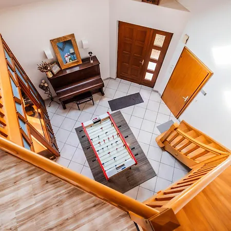 Des Collines Villa *